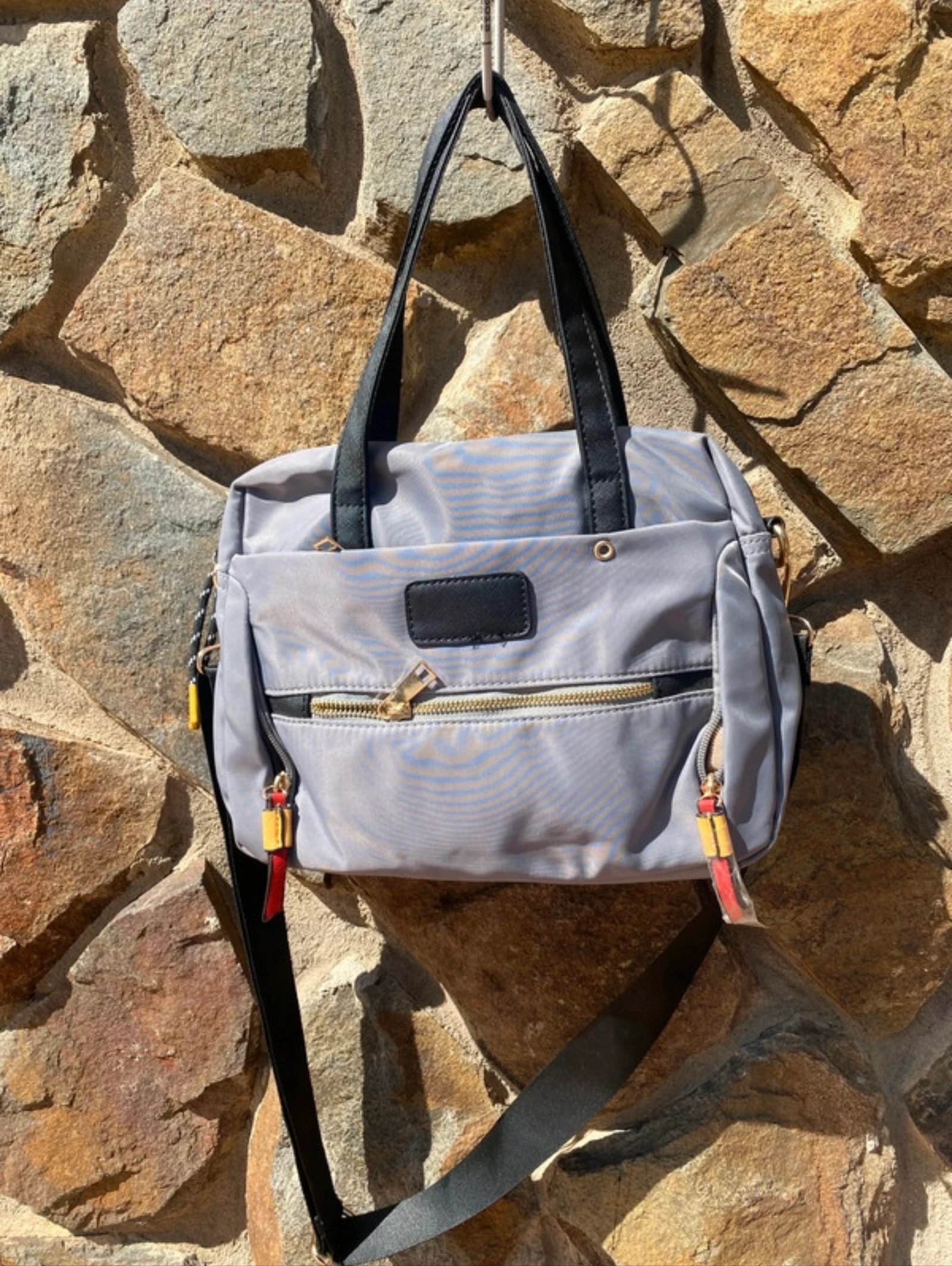 Bolso gris